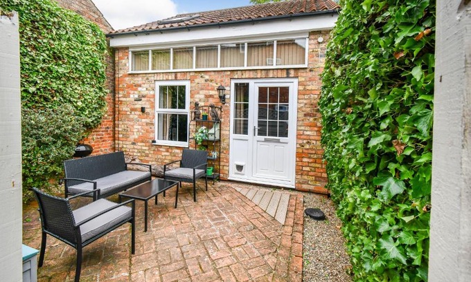 Dunnington Apartment | Fifth Milestone Annexe