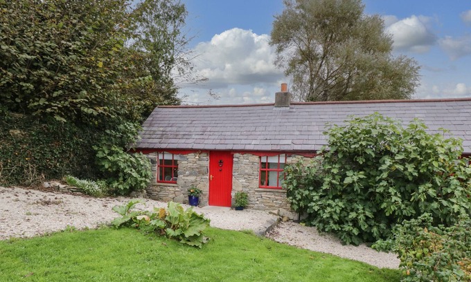 Dunfanaghy Cottage | FIG COTTAGE, family friendly, with open fire in Dunfanaghy
