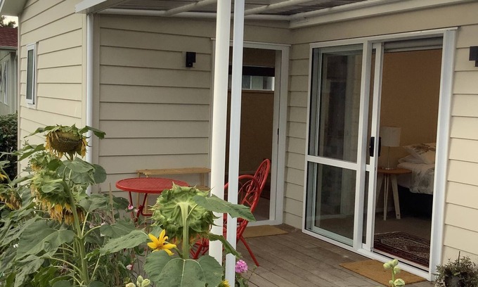 Havelock North Cottage | Fig Cottage in beautiful Havelock North.