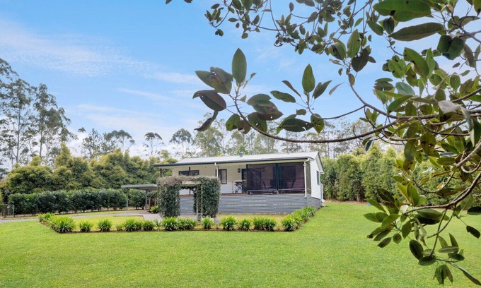 Peachester House | Fig Tree Cottage @ Sunshine Grove