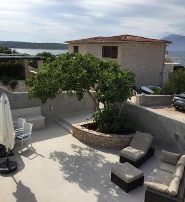 Povlja Apartment | Fig Tree