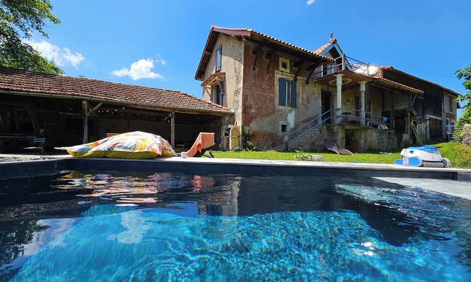 Izaut-de-l'Hotel House | Fill up with nature . in the Pyrenees!