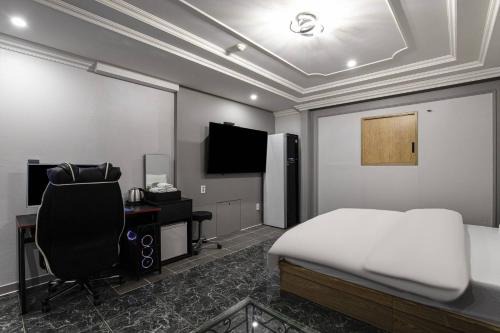Sanggyeyuk-tong Hotel | Film 372 Hotel
