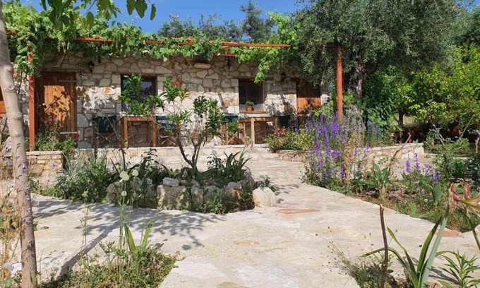 Himare House | Filoxenia - The Place of Experience
