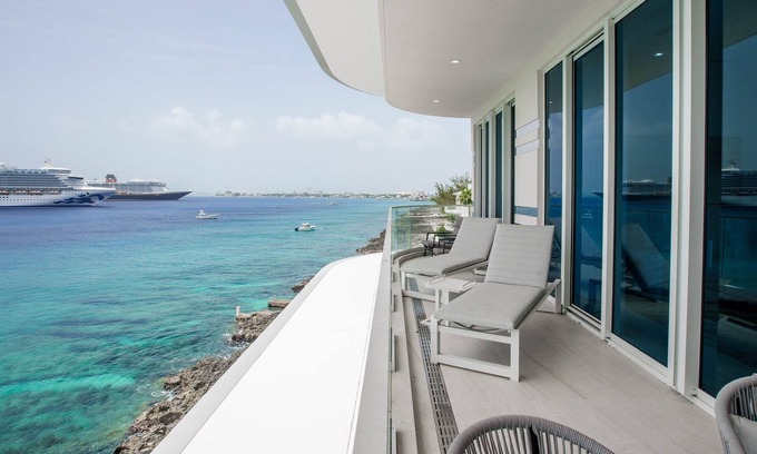 George Town Condo | FIN # 28 – Modern Oceanfront Condo