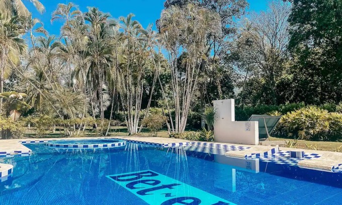 Santa Fe de Antioquia Villa | FINCA BETEL, CON UNA INCREIBLE PISCINA, DISFRUTA Y RELAJATE