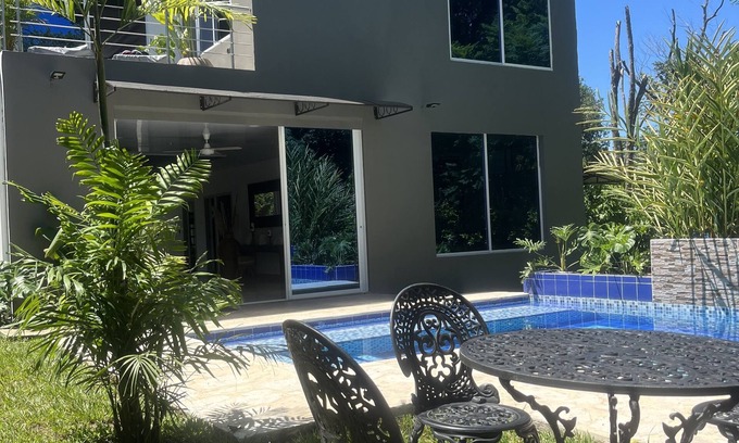 Puerto Triunfo House | Finca Casa Blanca Doradal !A 3 Minutos del Parque Tematico Hacienda Napoles!