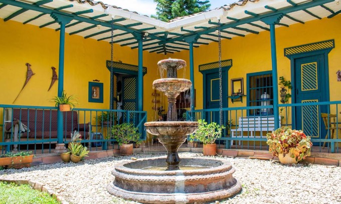 Rionegro House | FINCA COCUYAL Hospedaje típico paisa