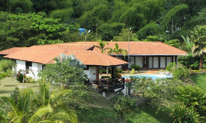 La Tebaida House | Finca El Huerto Wind Hill Tours Adventure