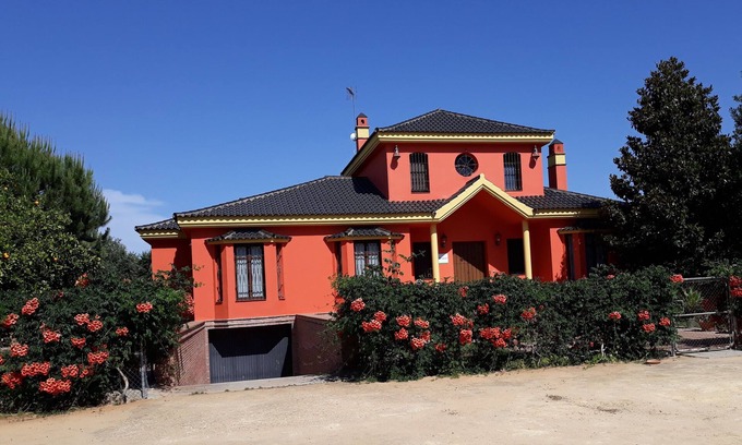 Mairena del Alcor Villa | Finca "Entre Olivos"