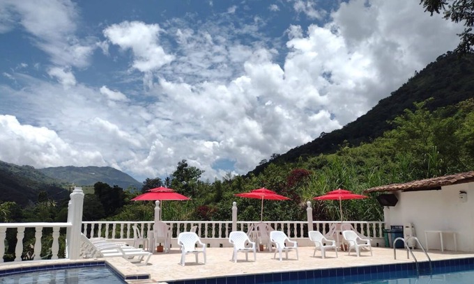 Barbosa Hotel | FINCA HOTEL EL RECREO