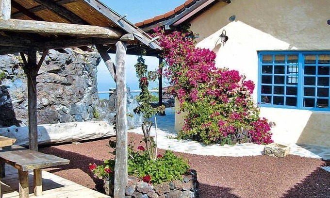 El Tanque House | Finca in El Tanque with parking