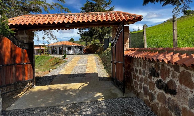 Los Santos Villa | FINCA VILLA CRISTINA