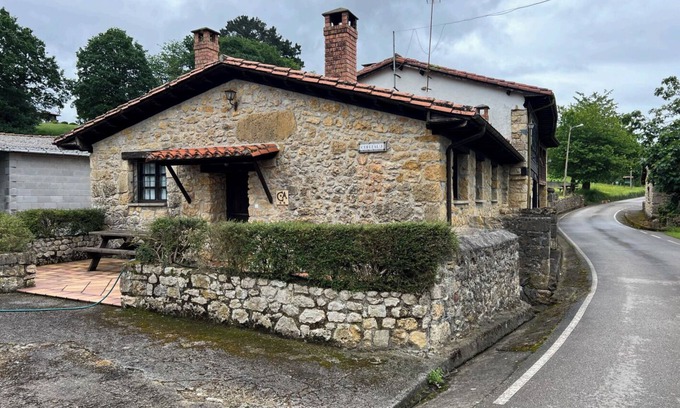 Vallobal House | Find Peace in Asturias at Tierra Guna