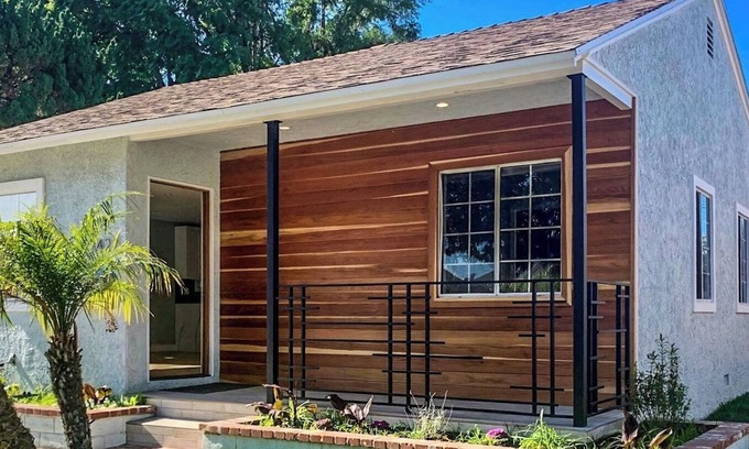 Lake Balboa House | Find Yourself Here