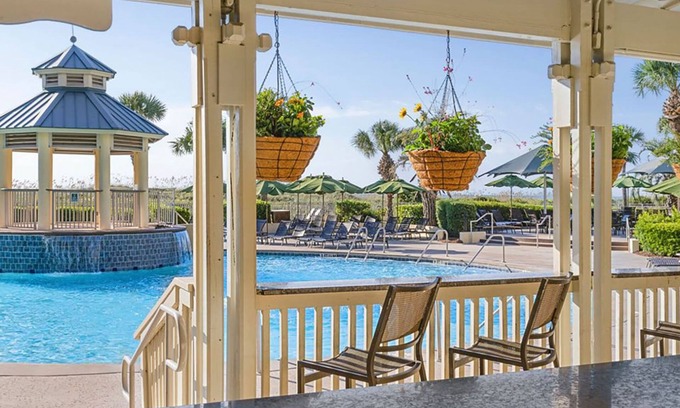 Folly Field Resort | π
π’π§ππ’π§π  πππ’π₯π’ Beachfront Access Barony Resort+Amenities! 2BR Condo