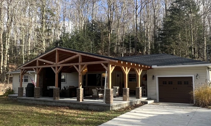 Findley Lake House | Findley Lake- Pfarrhaus- Enjoy 4 seasons of skiing, snowmobiling and the lake.