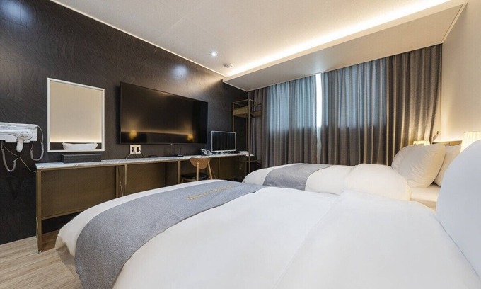 Dongtan Hotel | Fine Hotel