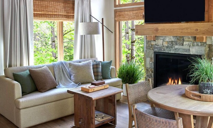 Stevenson Cabin | Finest Cabin Retreat: Wildlife, Dining, Hearth