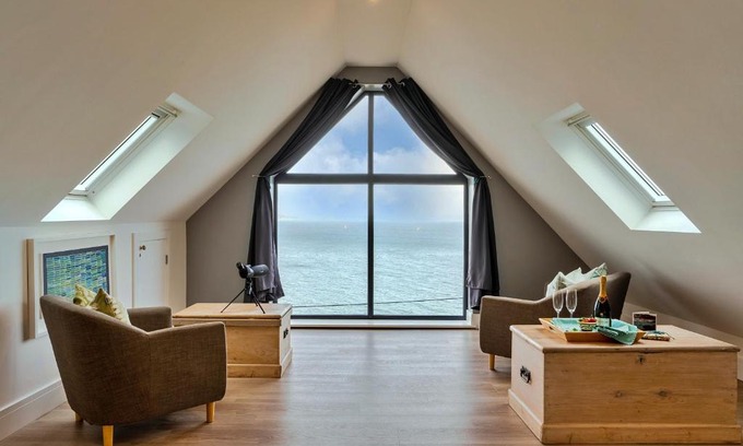Castallack House | Finest Retreats - Blue Seas
