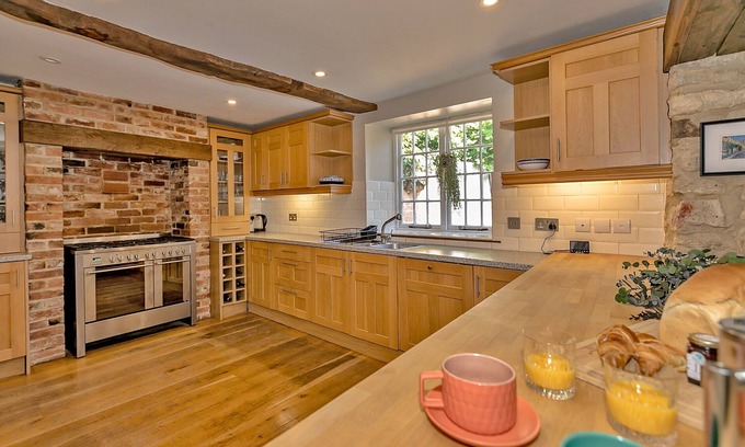 Old Stratford House | Finest Retreats | The Old Coach House