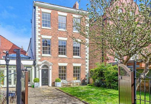 Whitby House | Finest Retreats - Harold Villa