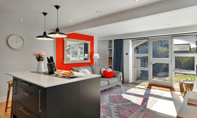 Bolberry Apartment | Finest Retreats -Little Granary
