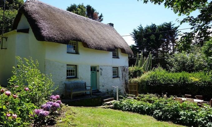 St. Mawgan Cottage | Finest Retreats | Old Lanvean Cottage