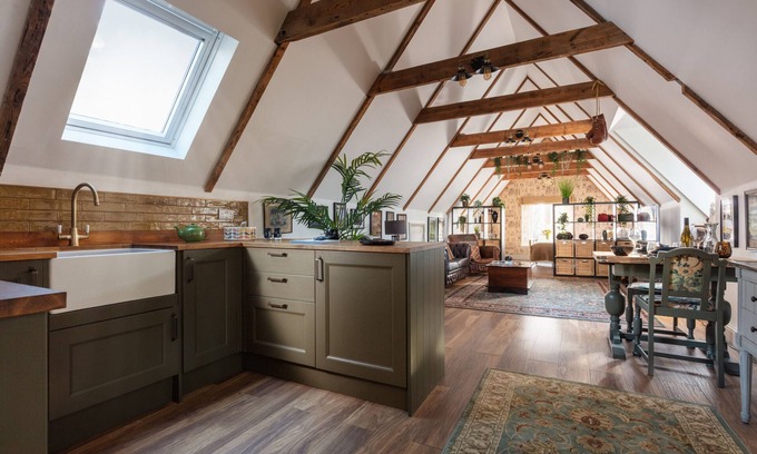 Par Apartment | Finest Retreats | Queensbury Loft