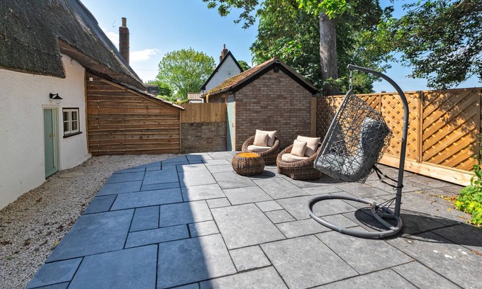 Roxton Cottage | Finest Retreats | Roxton Roost