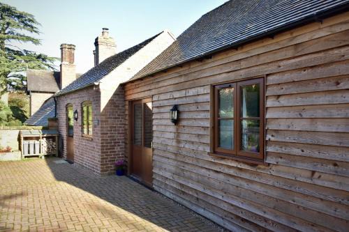 Wollerton House | Finest Retreats - Shropshire Cottage, 2 bedrooms, sleeps 3
