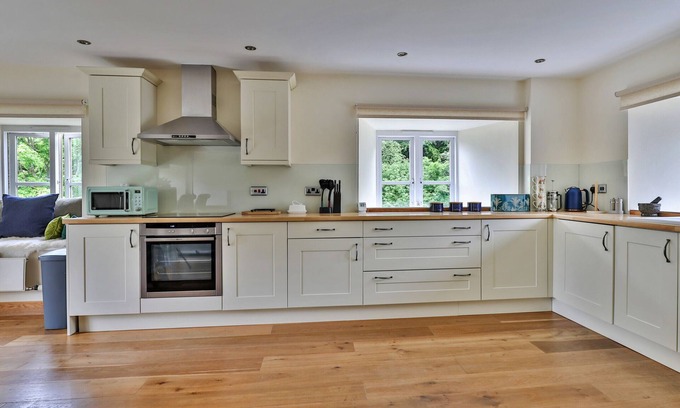 Thornton Dale Apartment | Finest Retreats | Victory Mill - Apartment Two
