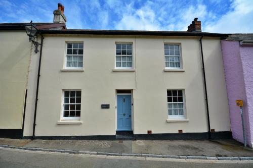 Cawsand House | Finest Retreats - Woodleigh, Cawsand