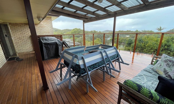Fingal Bay House | Fingal Bay, Port Stephens, dog friendly