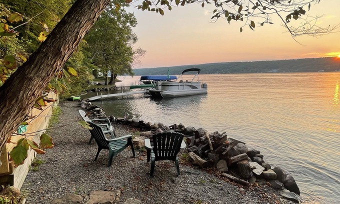 Keuka Park Cottage | Finger Lakes Cottage w/Lake frontage & Sauna!