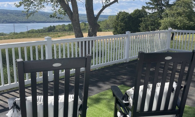 Burdett Other | Finger Lakes Farmhouse- stunning lake views on wine trail-10 min to Watkins Glen