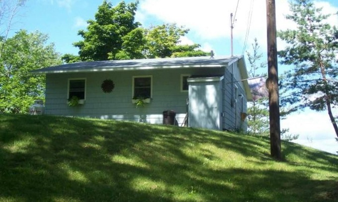 Cayuga Cottage | Finger Lakes -Sunset Cottage on beautiful Cayuga Lake! -Blue