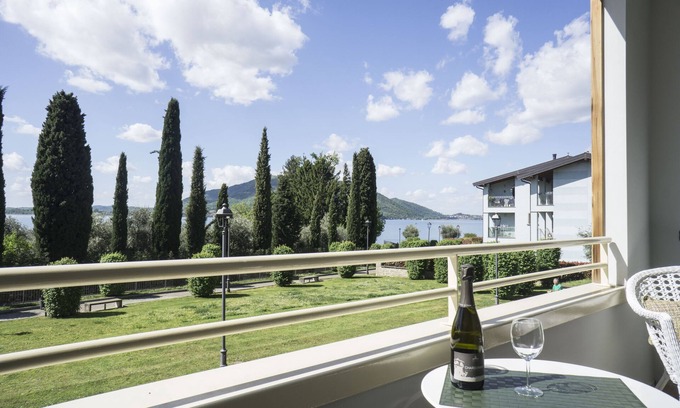 Predore Apartment | FIORDALISO apartment with terrace overlooking Lake Iseo, 4 beds, 2 bathrooms