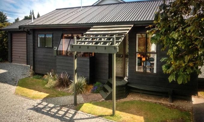 Te Anau House | Fiordland exquisite Jewel