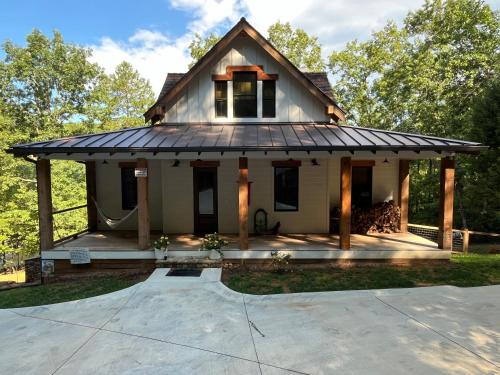 Demorest House | Fire Fly Retreat Cabin
