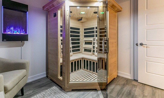 Innisfil Condo | Fire & Ice Spa Getaway at Friday Harbour w/ Private SAUNA!