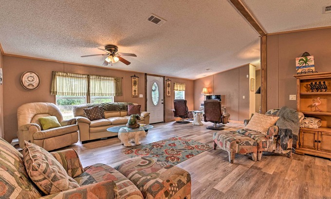 Silver Springs House | Fire Pit, 13 Mi to Silver Springs SP: Quiet Escape