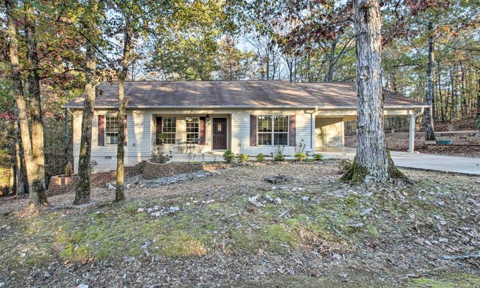 Hot Springs Village House | Fire Pit and Grill Tranquil Retreat in Hot Springs