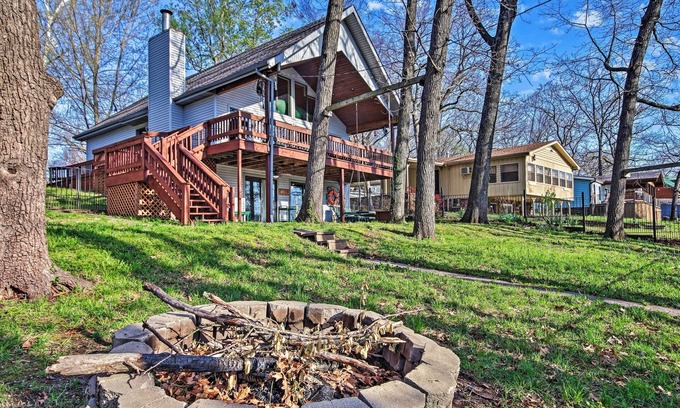 Grove House | Fire Pit & Boat Slip: Waterfront Grove Getaway