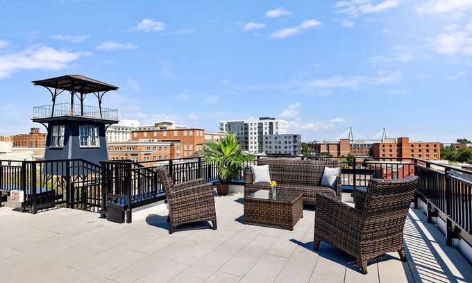 Cannonborough Elliotborough Condo | Fire Tower | Relaxed 1BR Condo + Rooftop Terrace