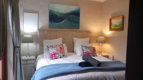 Kenton on Sea Apartment | Firefly Cottage: Cosi nest tucked away in garden