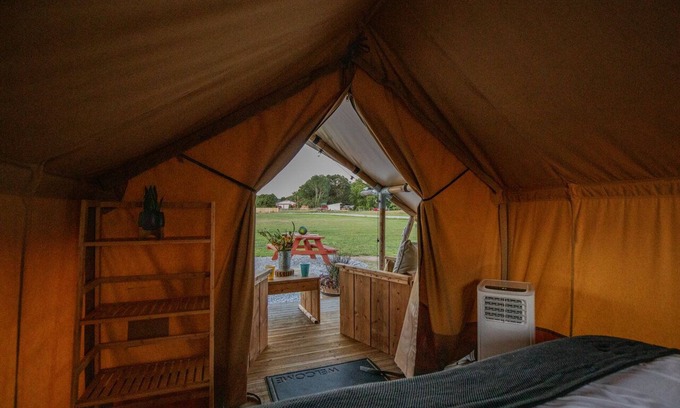 Cassville RV Rental | Fireside & Spring Hikes Await near Roaring River