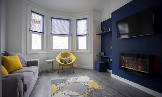 Westcliff-on-Sea Apartment | First class apartment, prime location