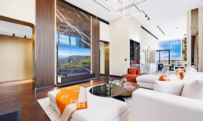 Sheikh Zayed Road Apartment | FIRST CLASS | Penthouse | Elegance Meets Luxury