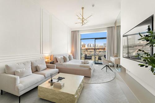 Jumeirah Village Circle Apartment | FIRST CLASS Studio Luxe & Cozy Vibes